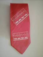 pig tie 25.JPG