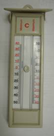 Med maxmin thermometer 2.JPG